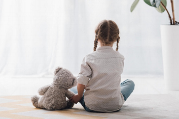 【孤獨(dú)癥兒童康復(fù)科普知識(shí)】?jī)和祻?fù)訓(xùn)練還有少量余位，快來(lái)預(yù)約吧！